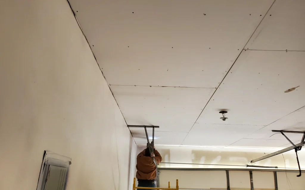 Signs of Hidden Water Damage in Drywall blog